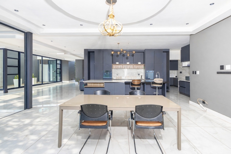 6 Bedroom Property for Sale in The Islands Estates North West